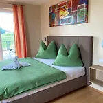 Guest house Zweytick Gaestezimmer Weingut 3*