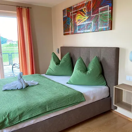 بيت ضيافة Zweytick Gaestezimmer Weingut 3*