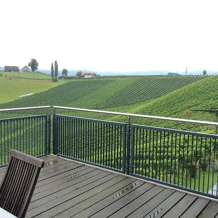 Zweytick Gaestezimmer Weingut Pensión 3*