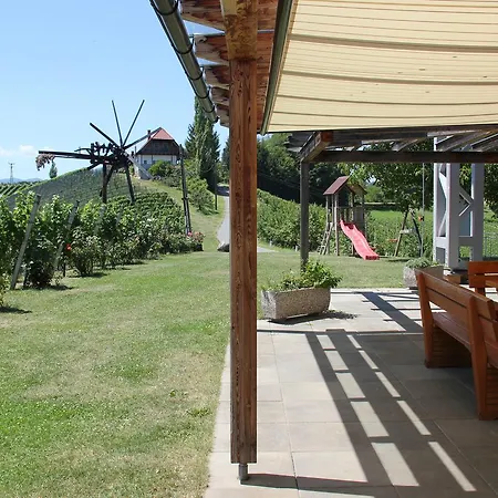 Zweytick Gaestezimmer Weingut Ratsch an der Weinstraße