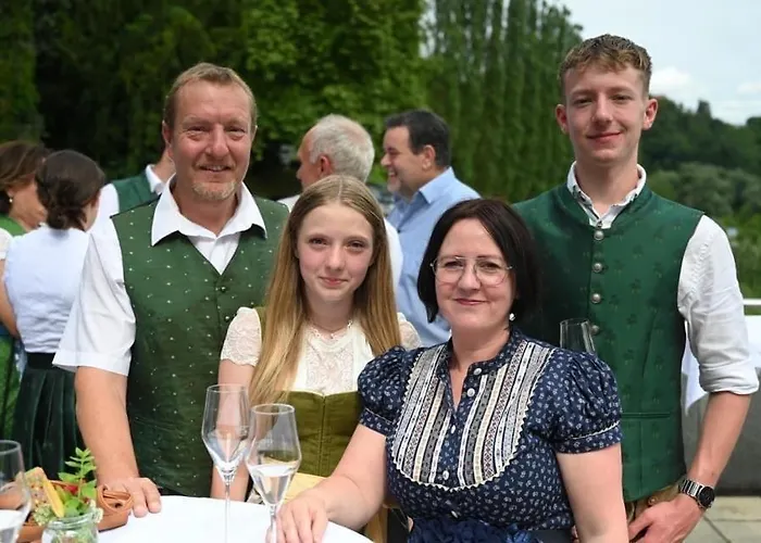 Zweytick Gaestezimmer Weingut Гостевой дом