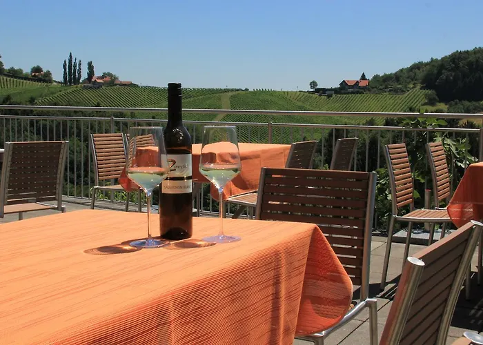 Zweytick Gaestezimmer Weingut Рач-ан-дер-Вайнштрассе